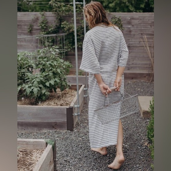 ESBY APPAREL- Gemma Sheer Striped 100% Linen Maxi Caftan Dress - 3X / 4X - Picture 3 of 15